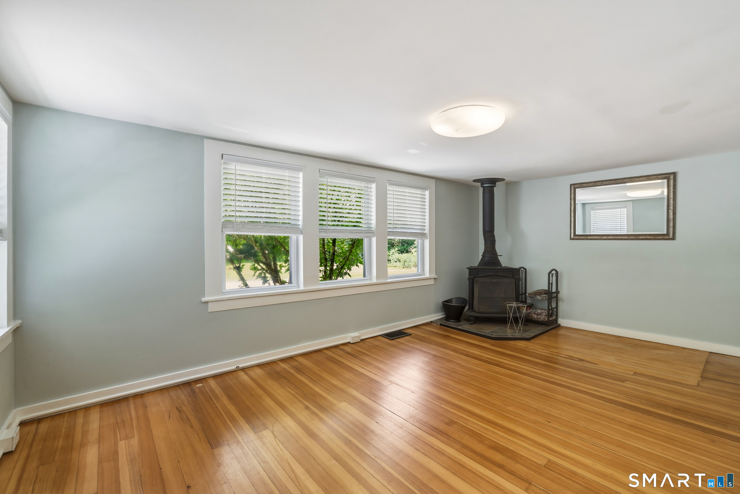 179 Niantic River Road Waterford CT 06385