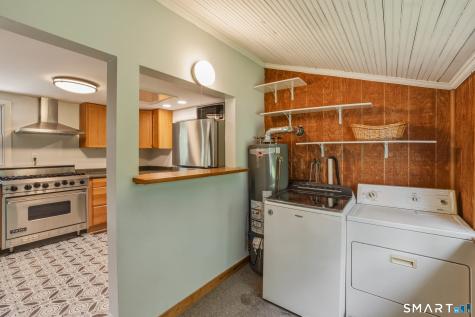 179 Niantic River Road Waterford CT 06385