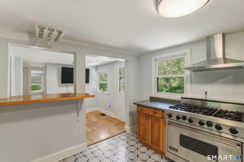 179 Niantic River Road Waterford CT 06385