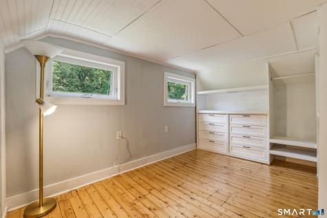 179 Niantic River Road Waterford CT 06385