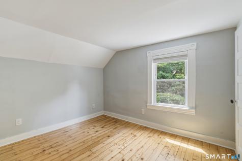 179 Niantic River Road Waterford CT 06385