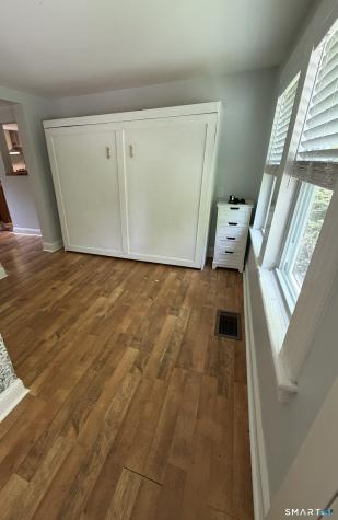 179 Niantic River Road Waterford CT 06385