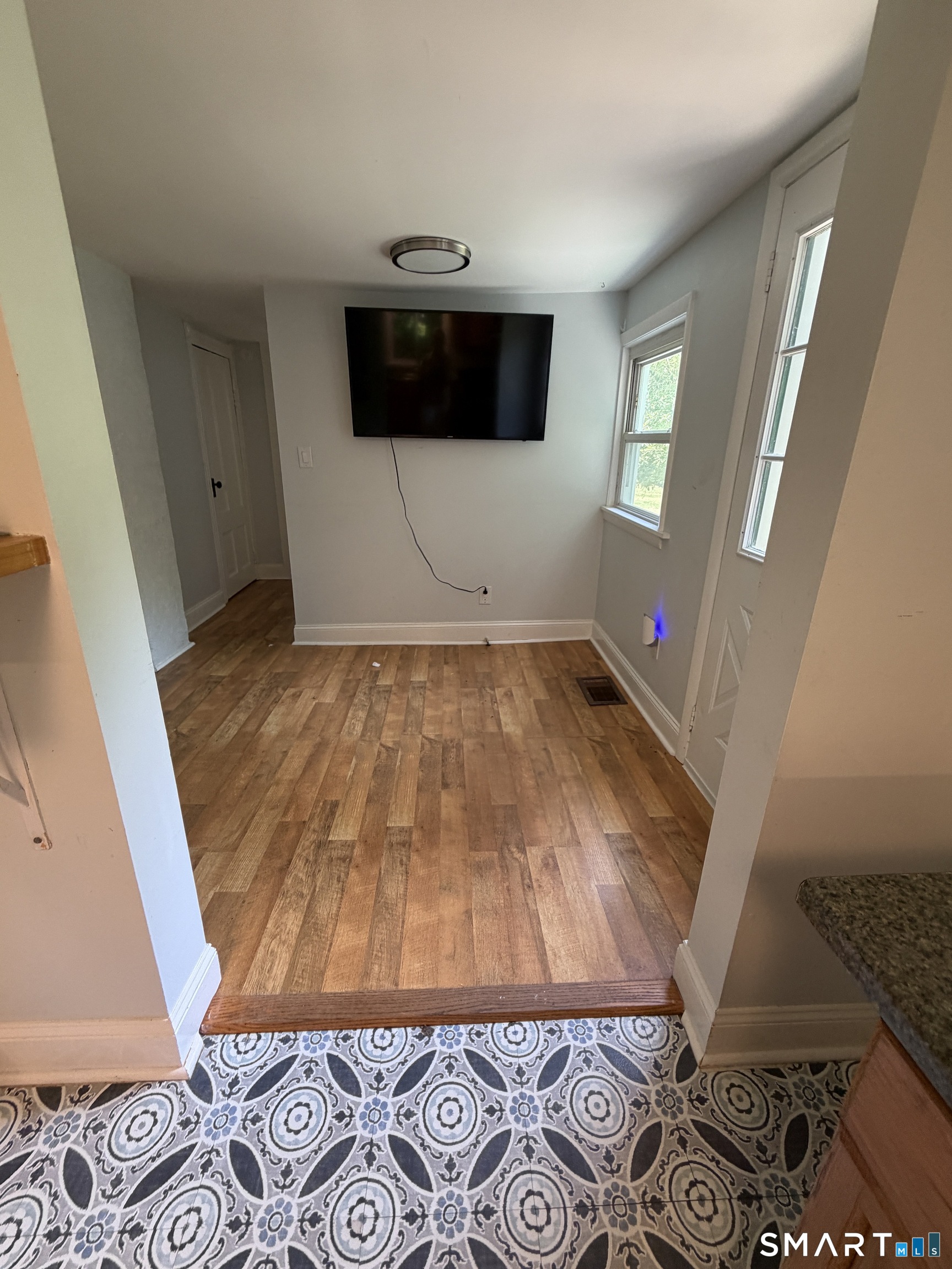 179 Niantic River Road Waterford CT 06385