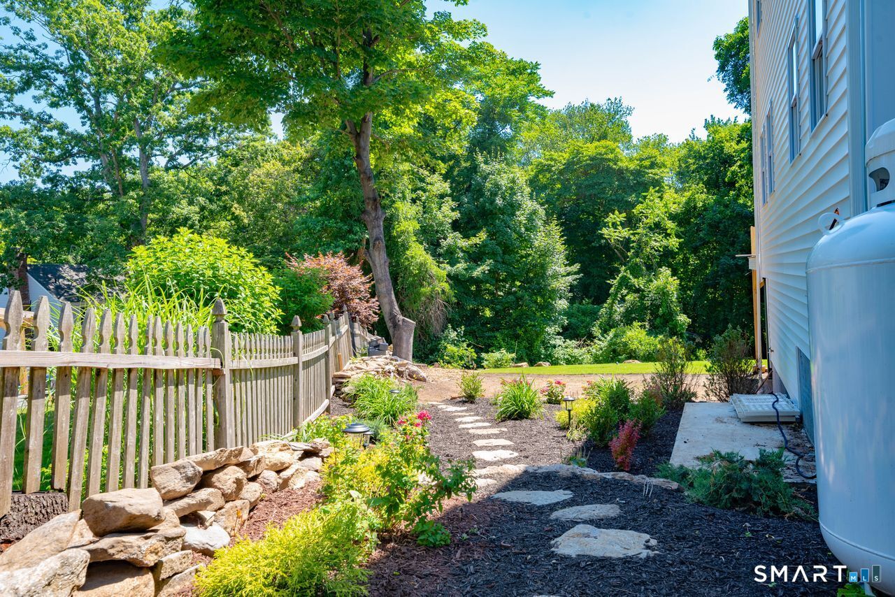 1964 North Benson Road Fairfield CT 06824