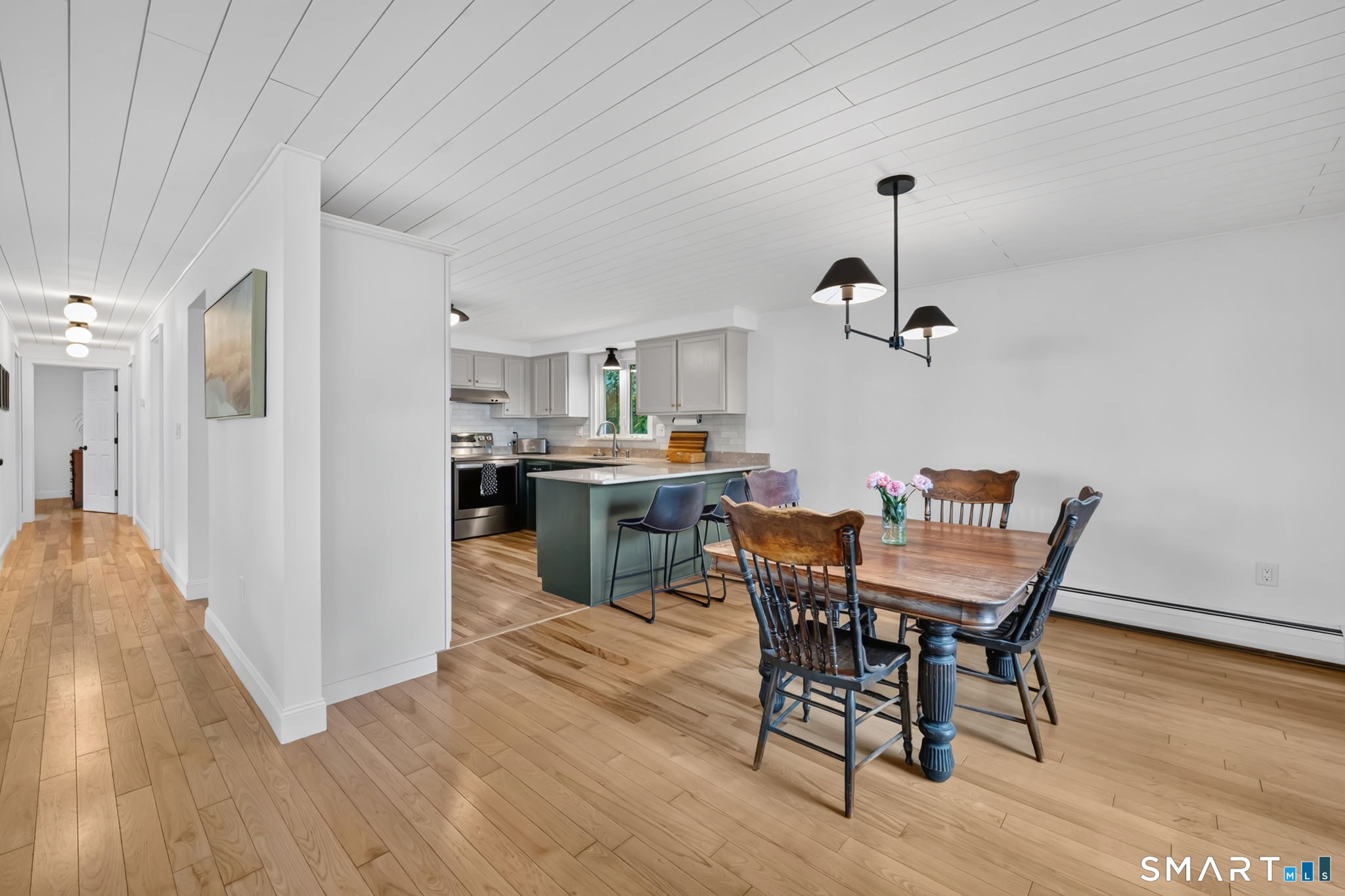 20 North Road East Granby CT 06026