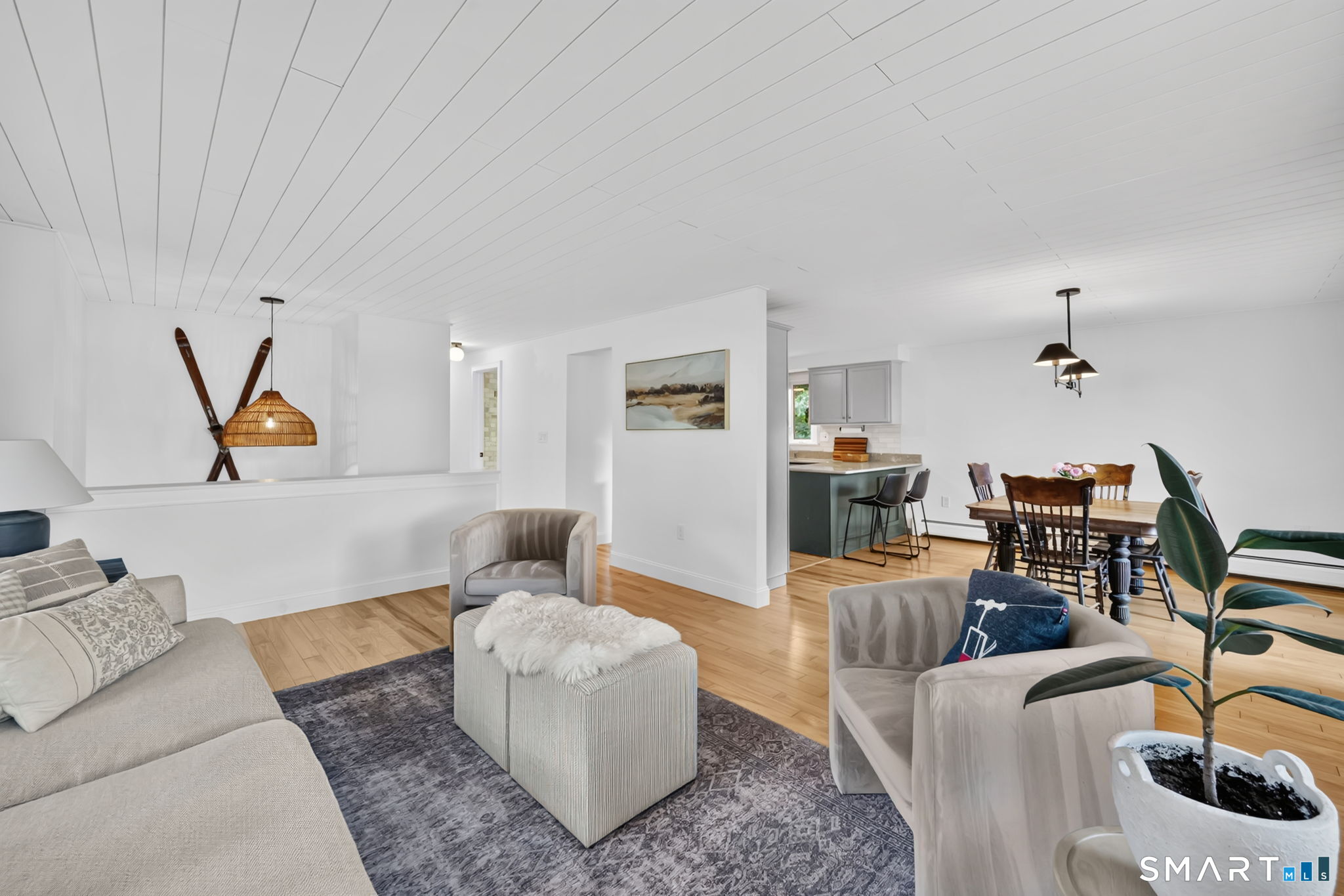 20 North Road East Granby CT 06026
