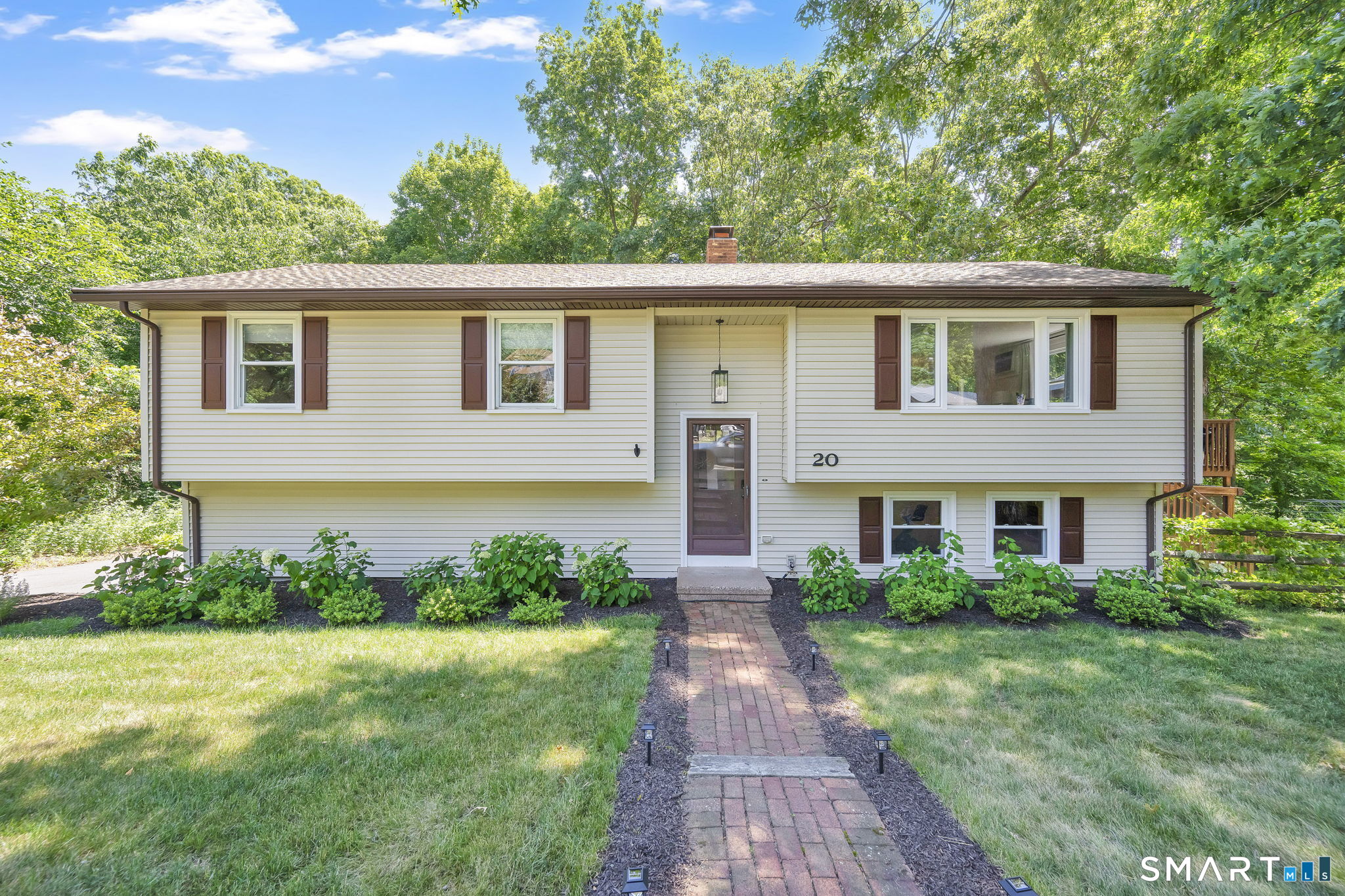 20 North Road East Granby CT 06026