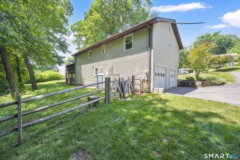 20 North Road East Granby CT 06026