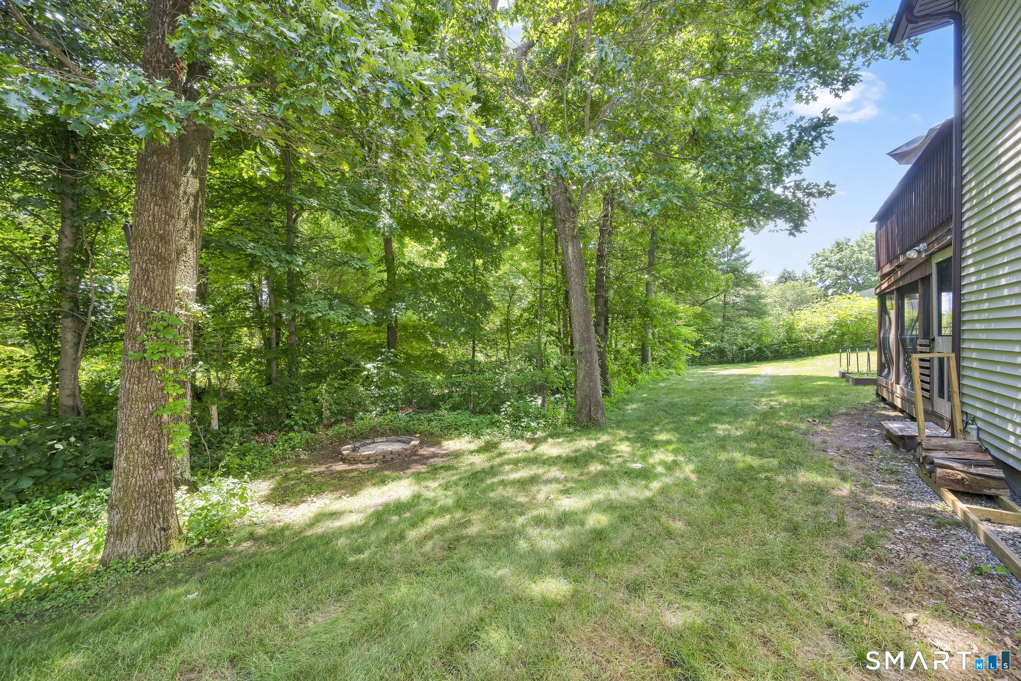 20 North Road East Granby CT 06026