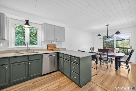 20 North Road East Granby CT 06026