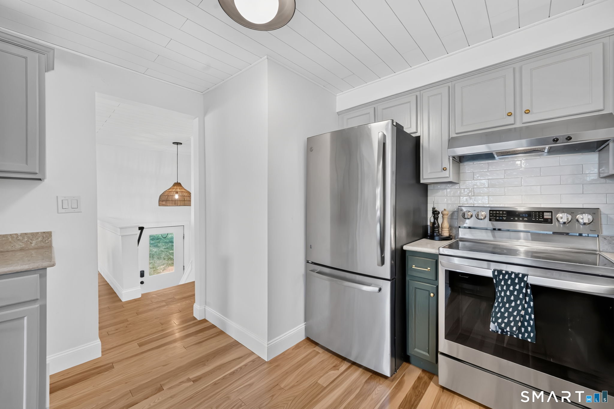 20 North Road East Granby CT 06026