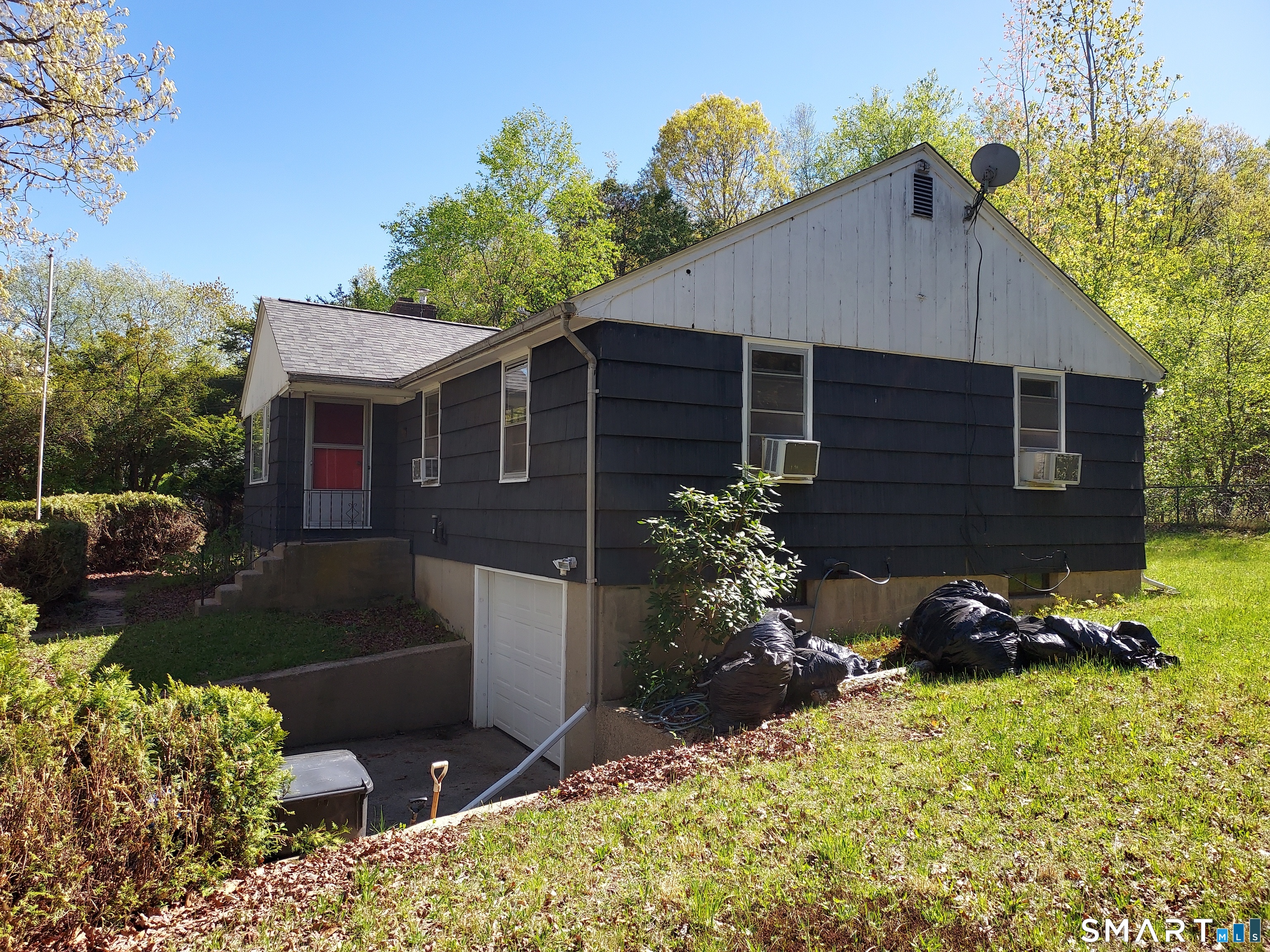 16 Carol Drive Montville CT 06382