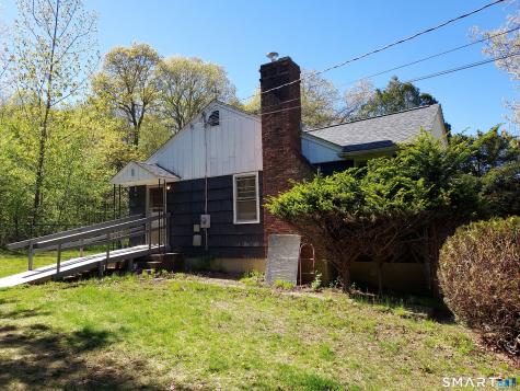 16 Carol Drive Montville CT 06382