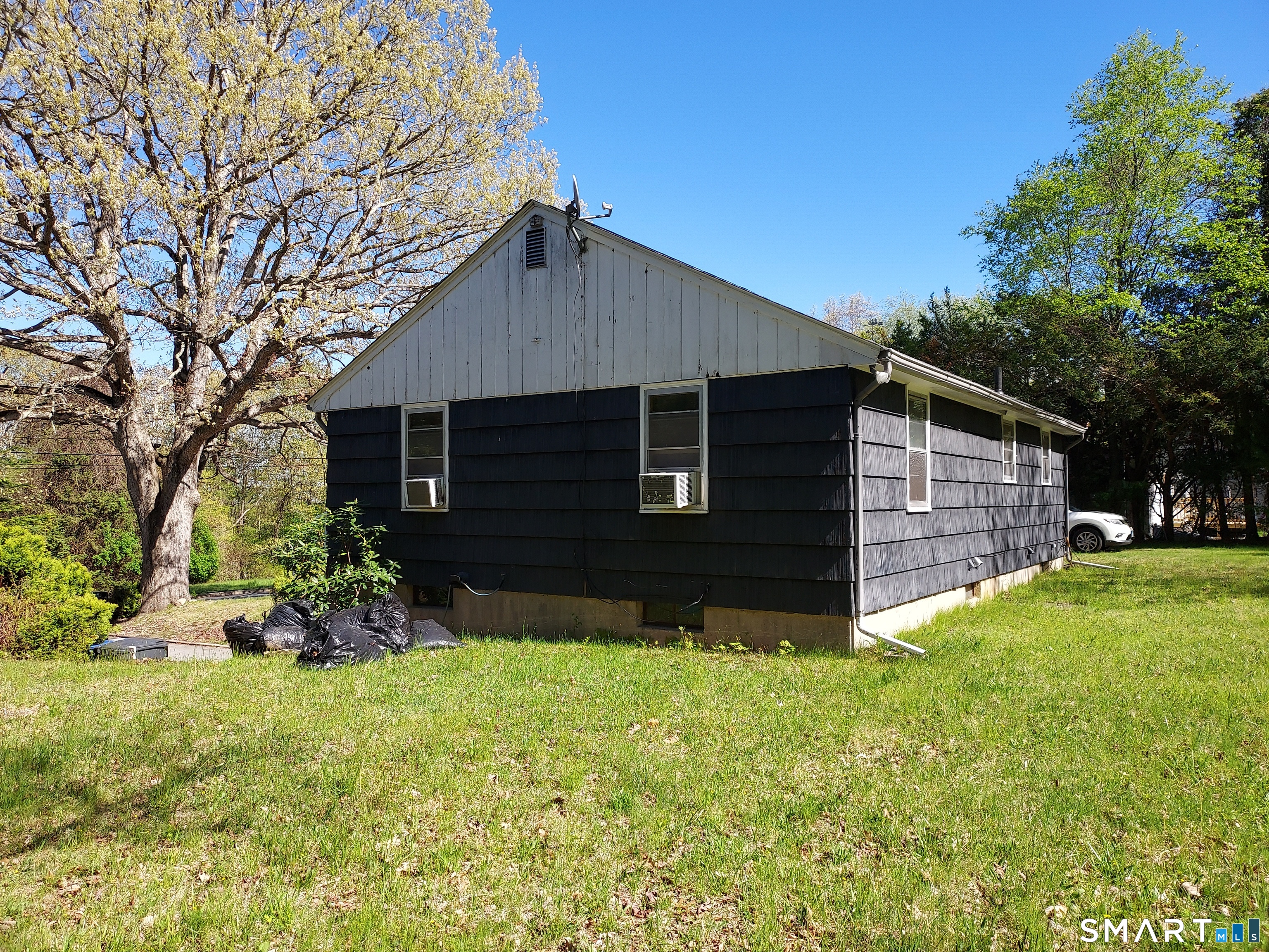 16 Carol Drive Montville CT 06382