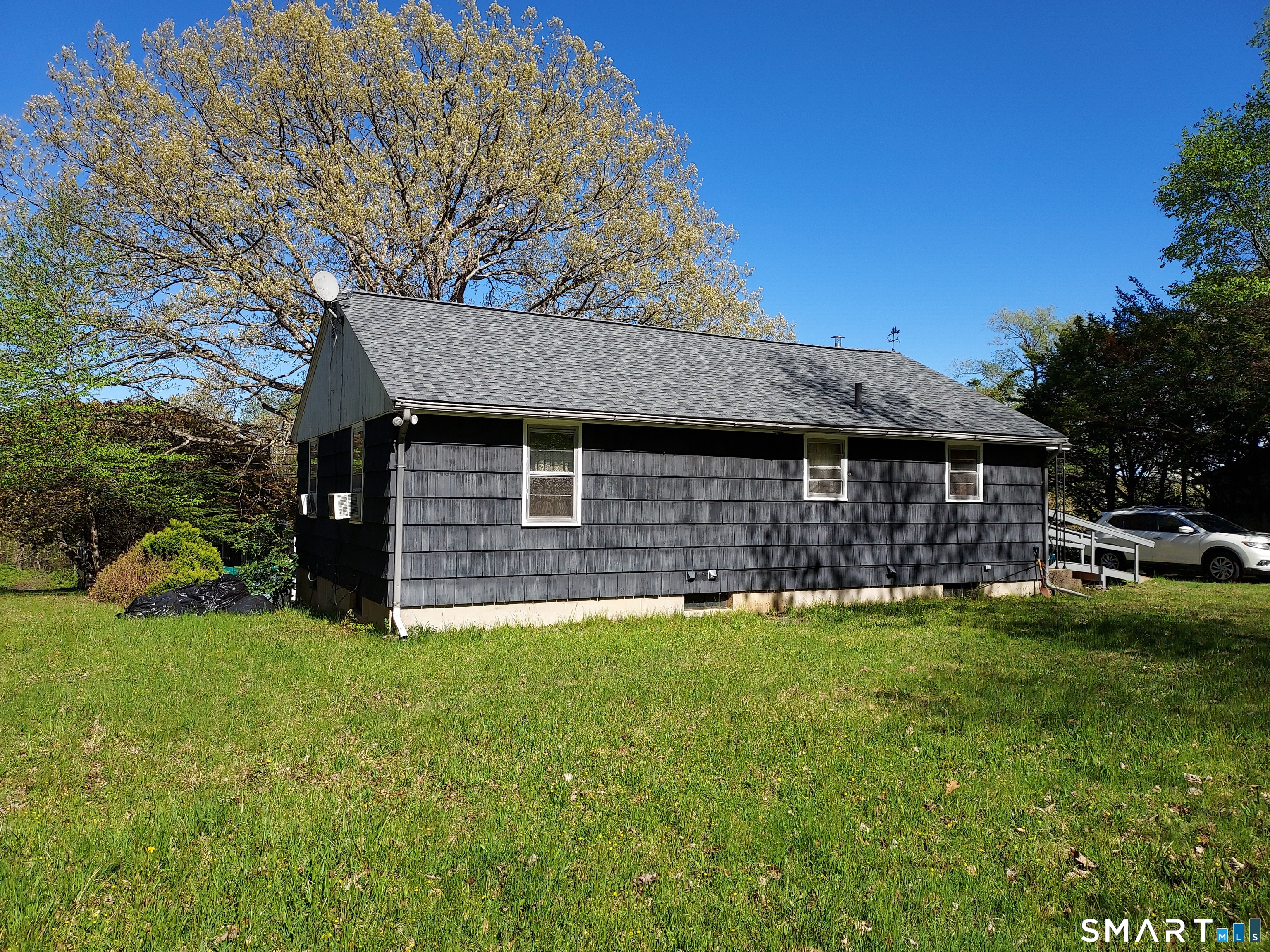 16 Carol Drive Montville CT 06382