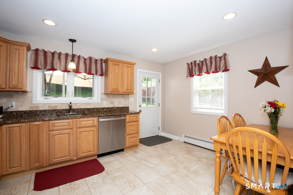 154 Meeting House Hill Road Durham CT 06422