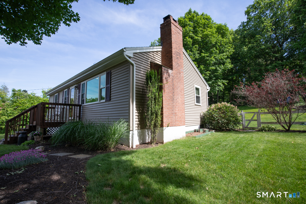 154 Meeting House Hill Road Durham CT 06422