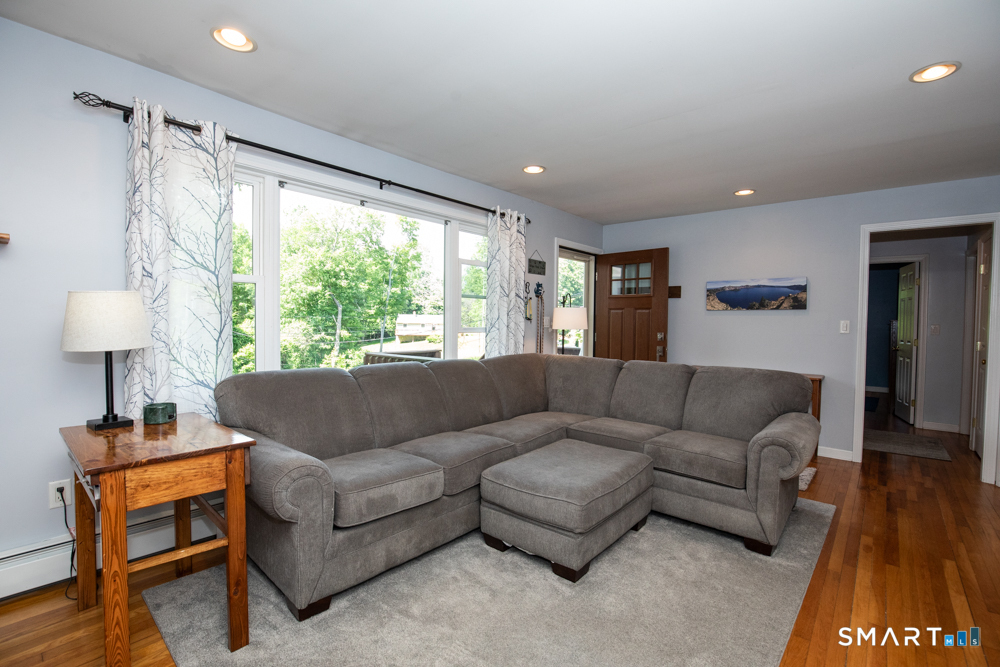 154 Meeting House Hill Road Durham CT 06422