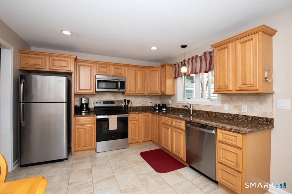 154 Meeting House Hill Road Durham CT 06422
