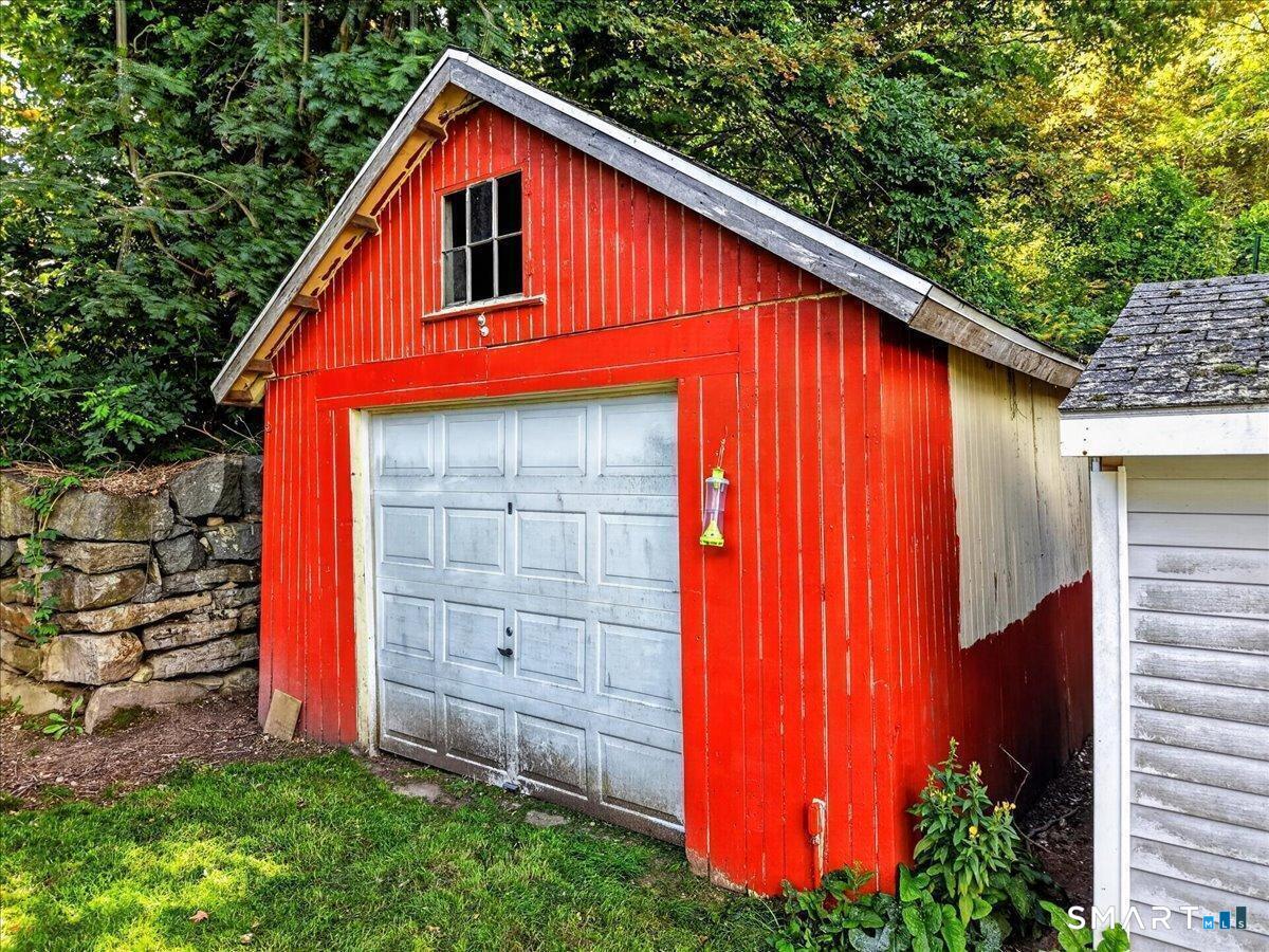 210 Maple Avenue Montville CT 06382