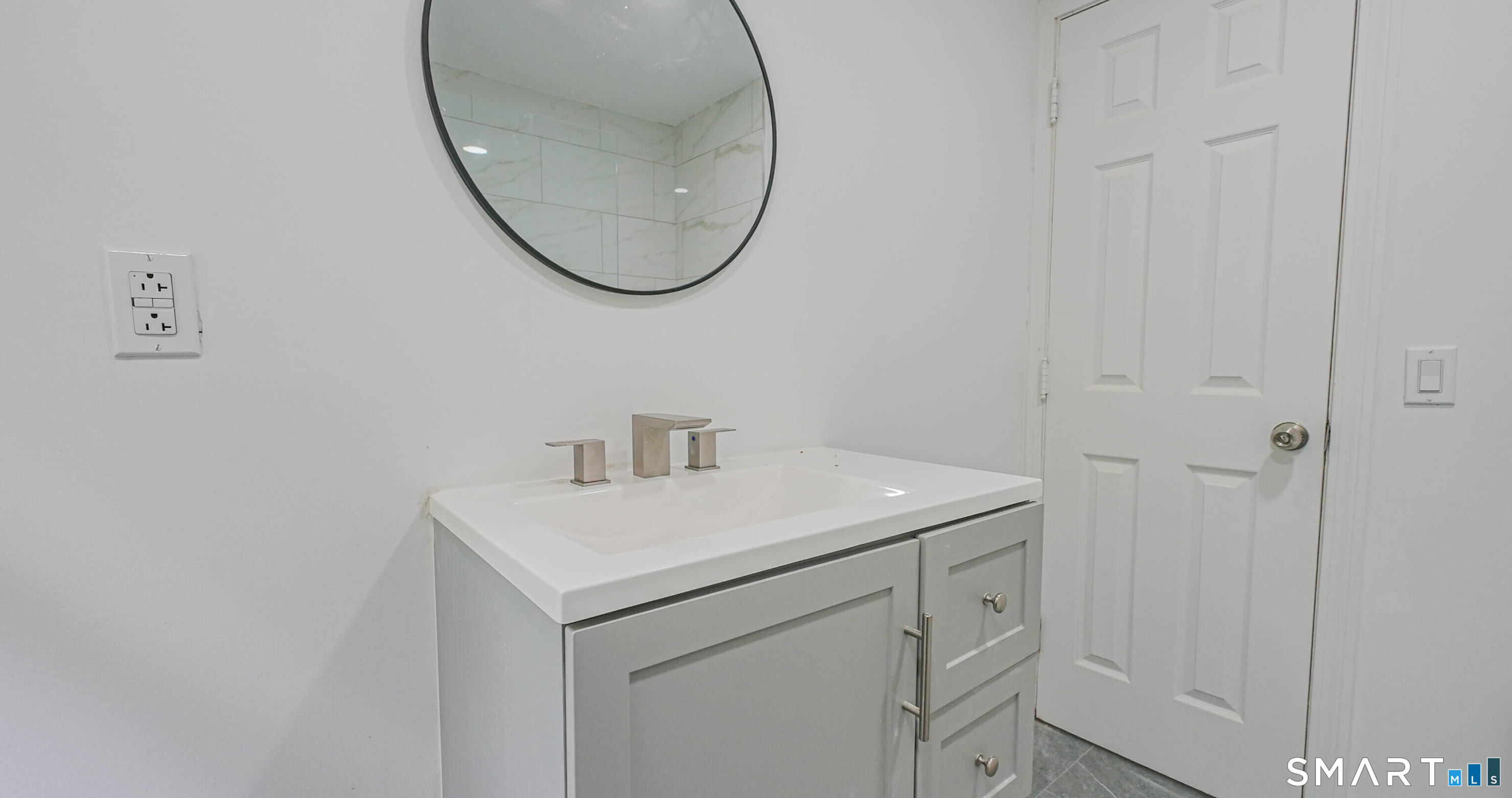 24 Sunfield Circle Waterbury CT 06708