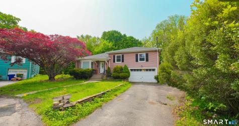 24 Sunfield Circle Waterbury CT 06708