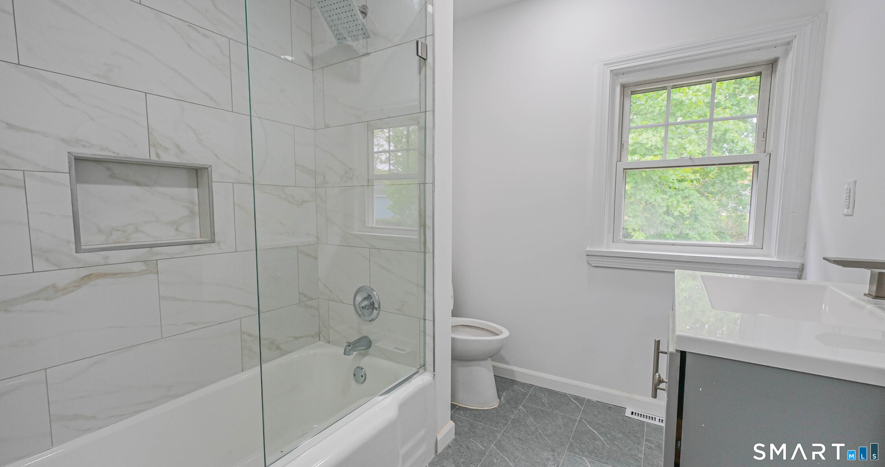24 Sunfield Circle Waterbury CT 06708