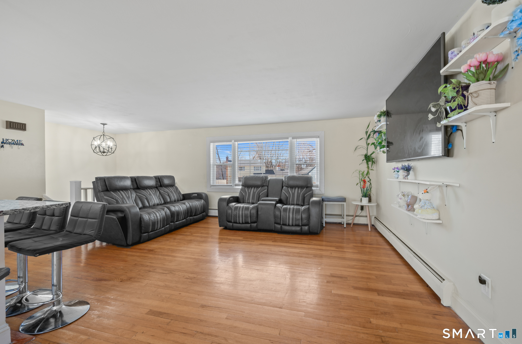 18 Crestwood Trail East Hartford CT 06118