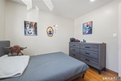 18 Crestwood Trail East Hartford CT 06118