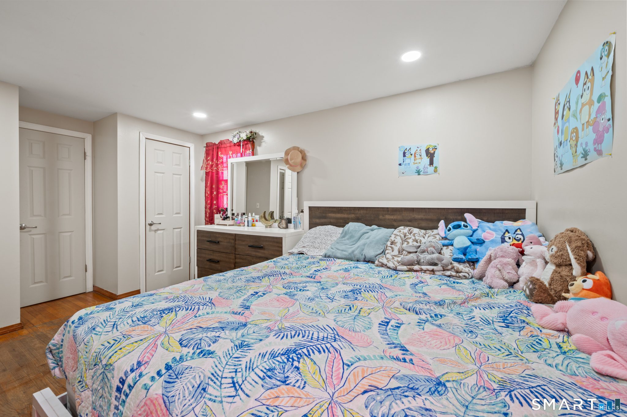 18 Crestwood Trail East Hartford CT 06118