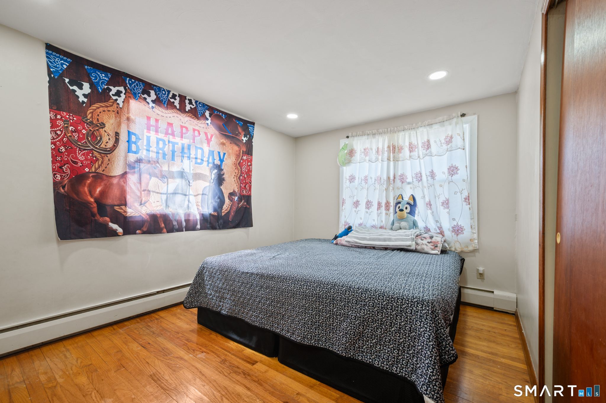 18 Crestwood Trail East Hartford CT 06118