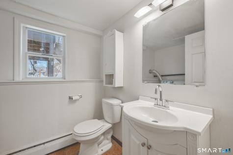 18 Crestwood Trail East Hartford CT 06118