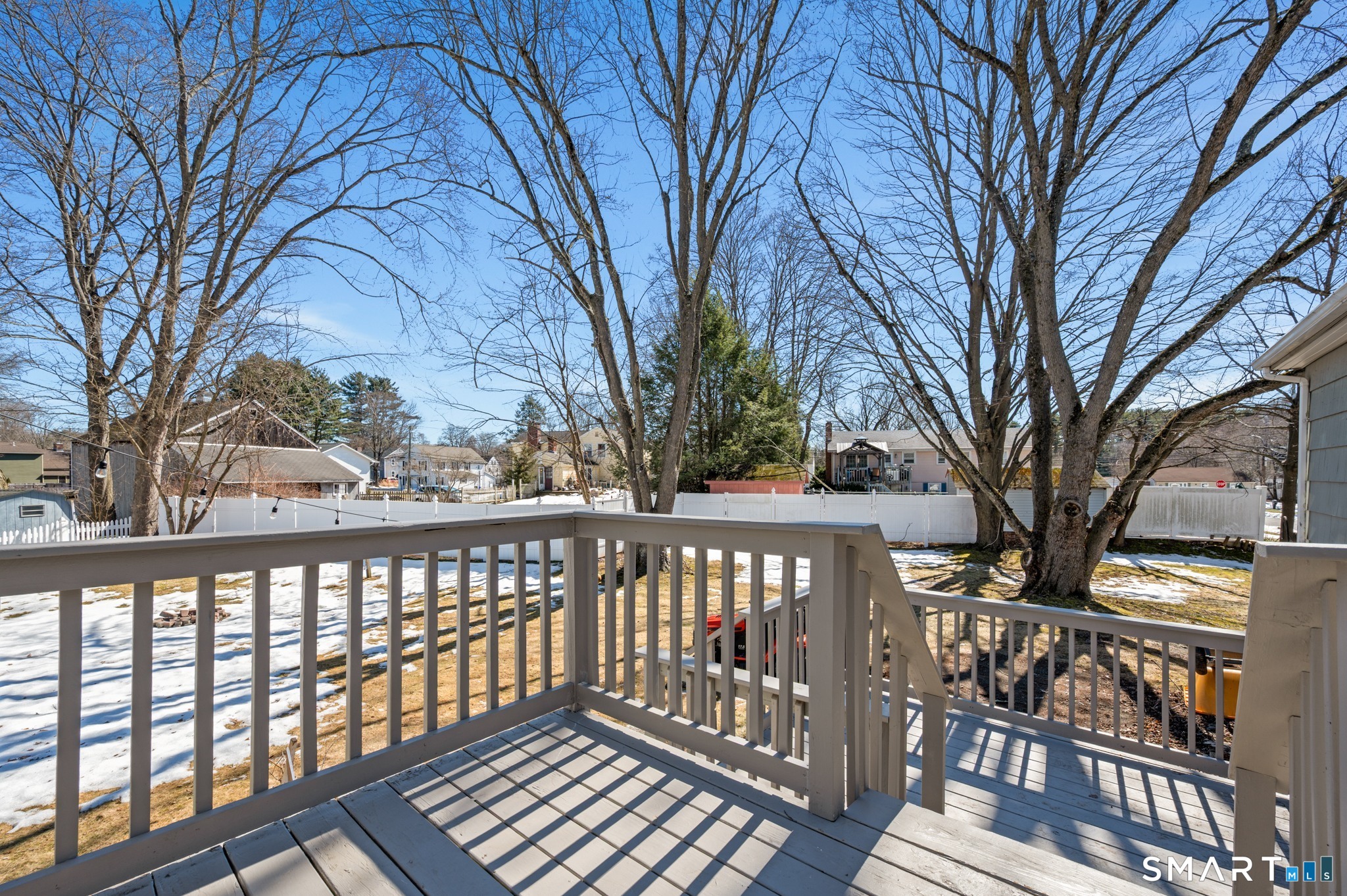 18 Crestwood Trail East Hartford CT 06118