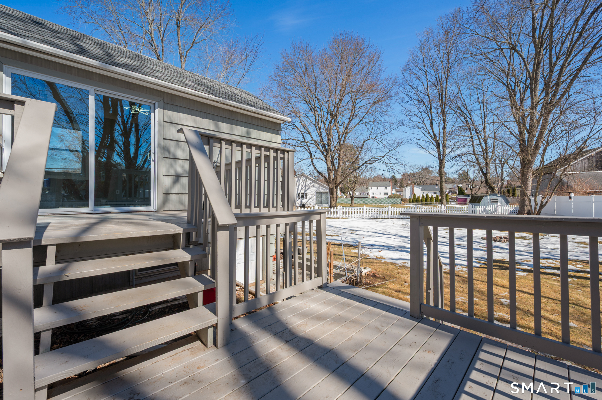 18 Crestwood Trail East Hartford CT 06118