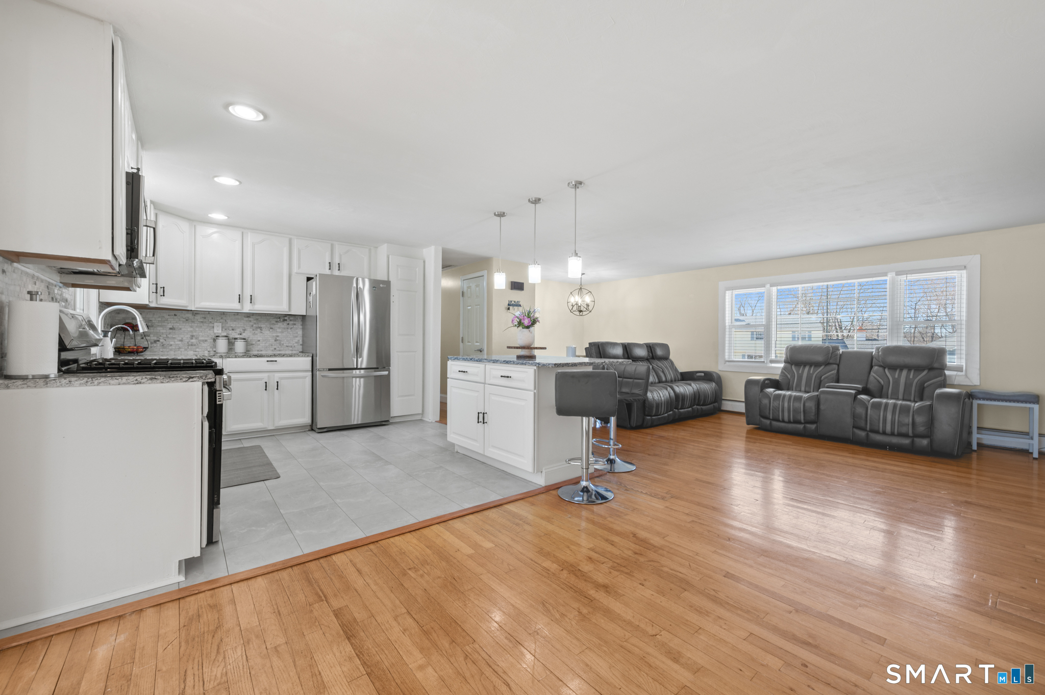 18 Crestwood Trail East Hartford CT 06118