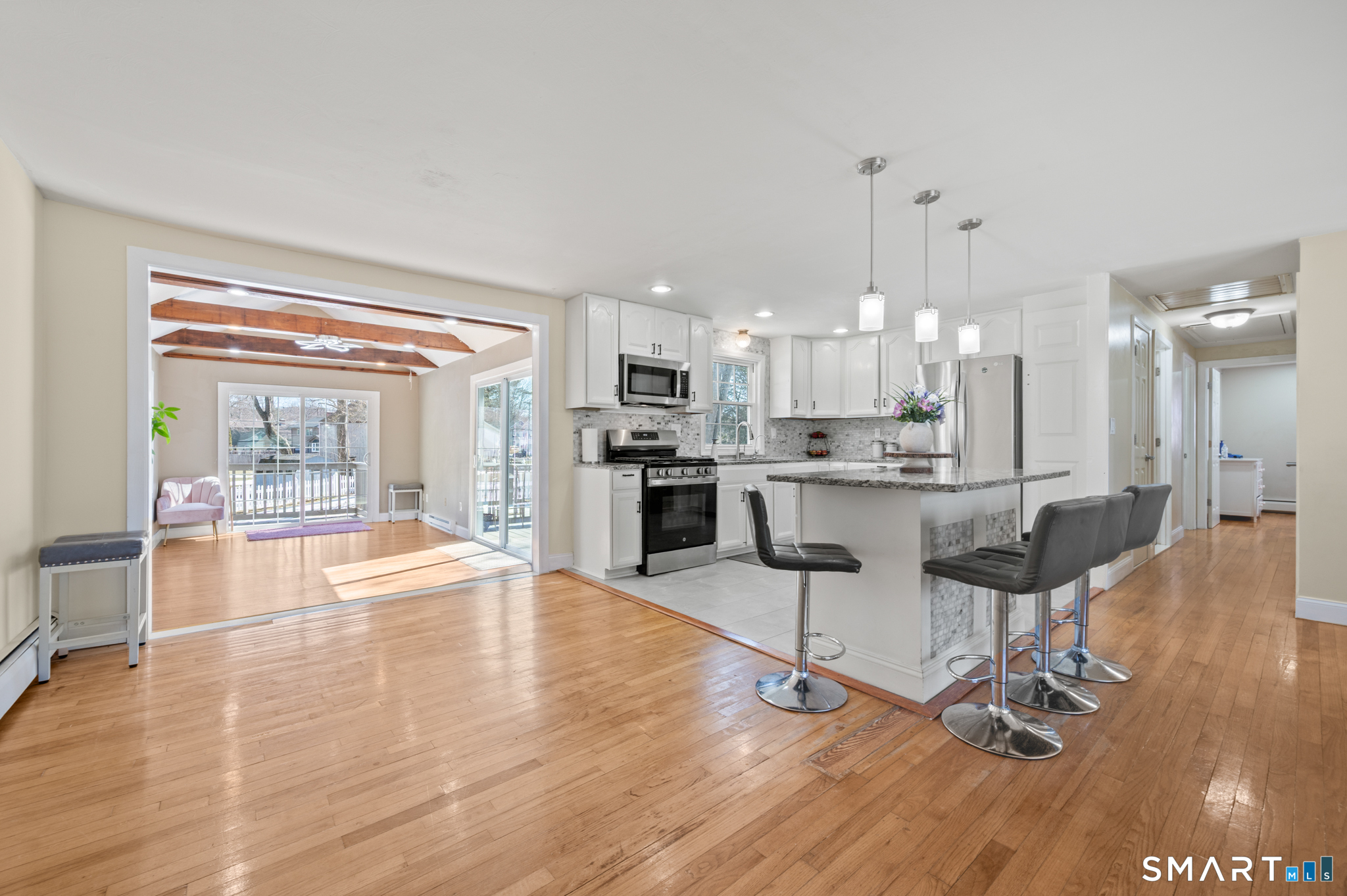 18 Crestwood Trail East Hartford CT 06118