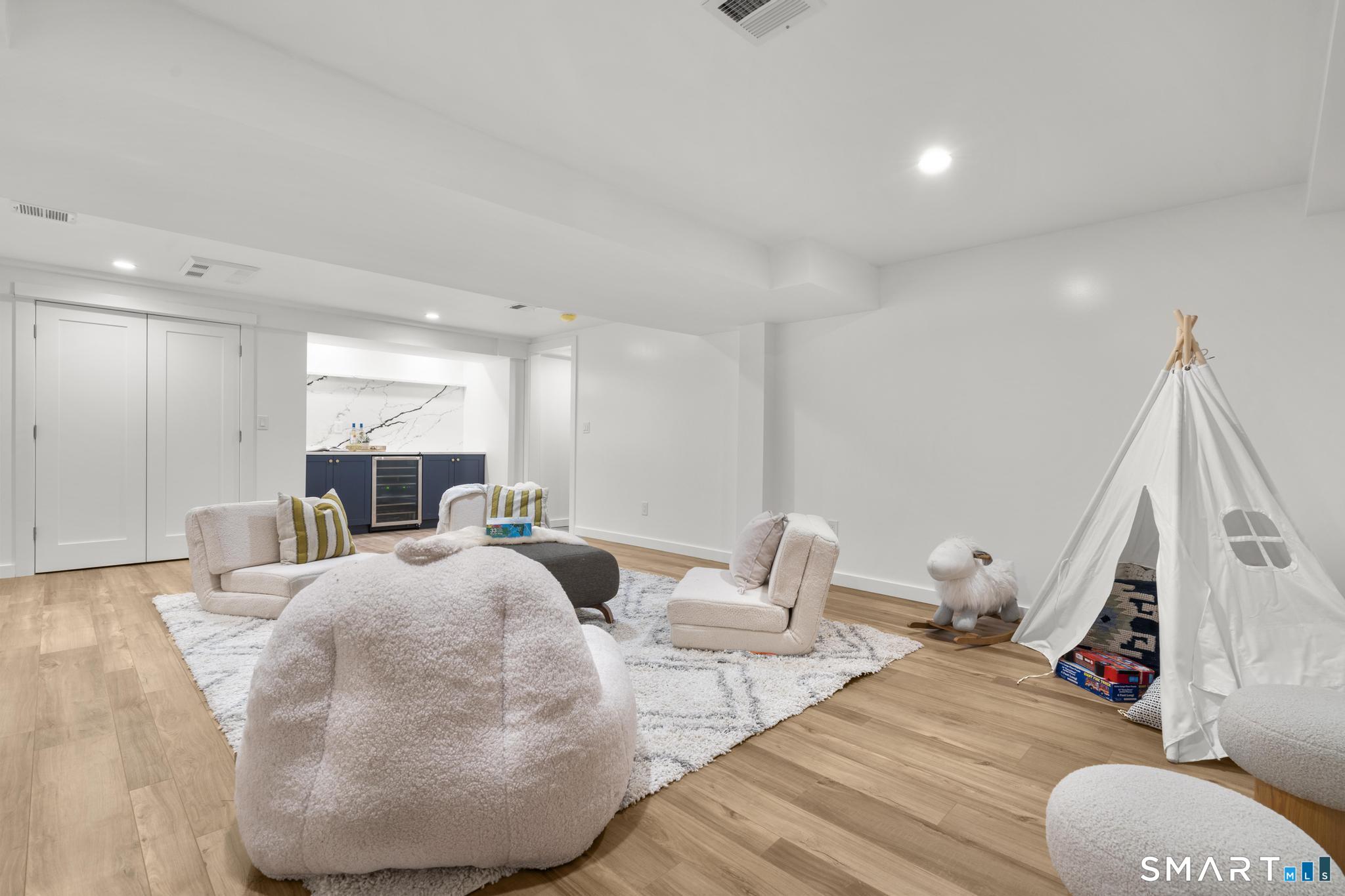 22 Beaver Brook Road Ridgefield CT 06877