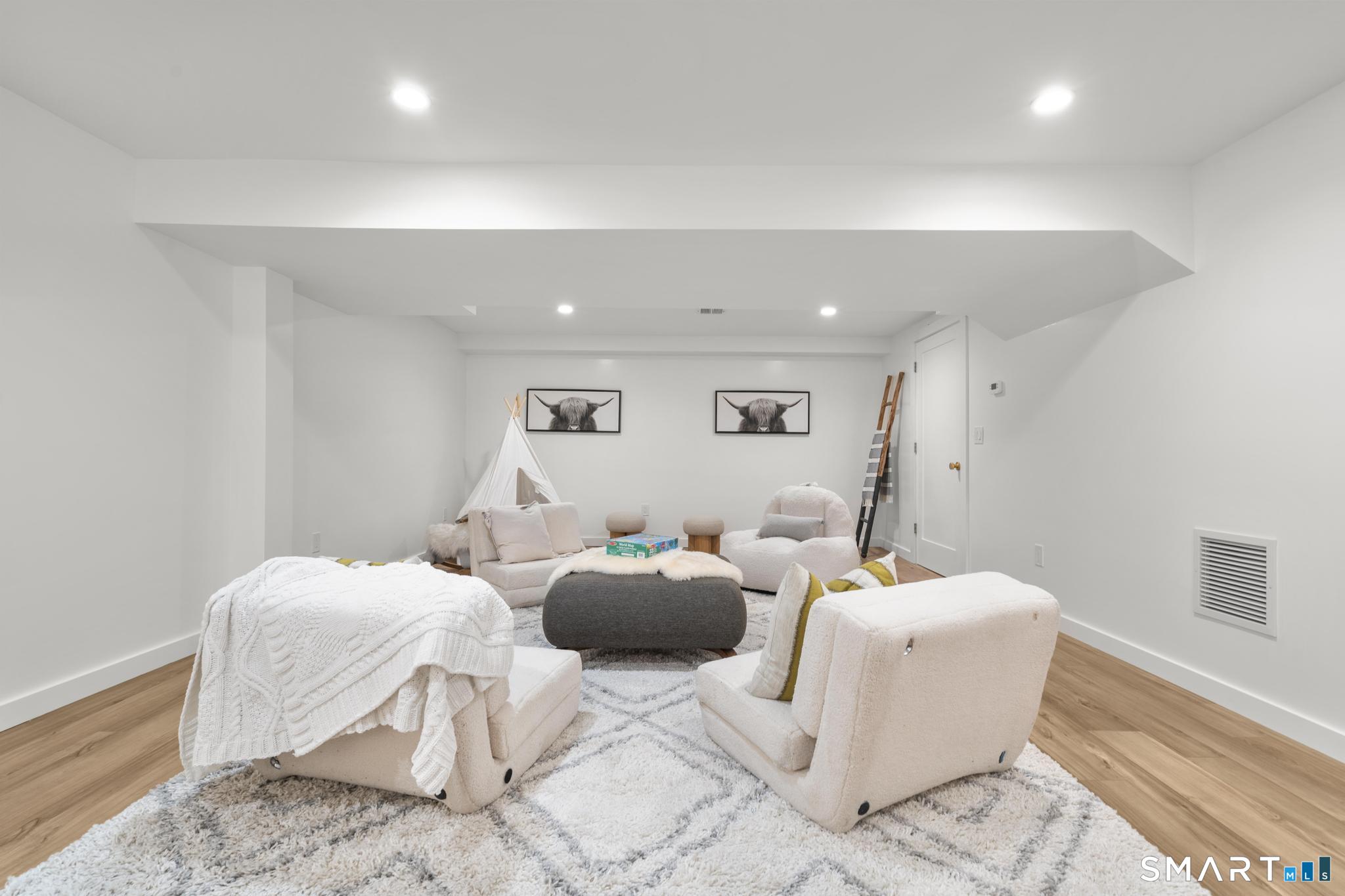 22 Beaver Brook Road Ridgefield CT 06877