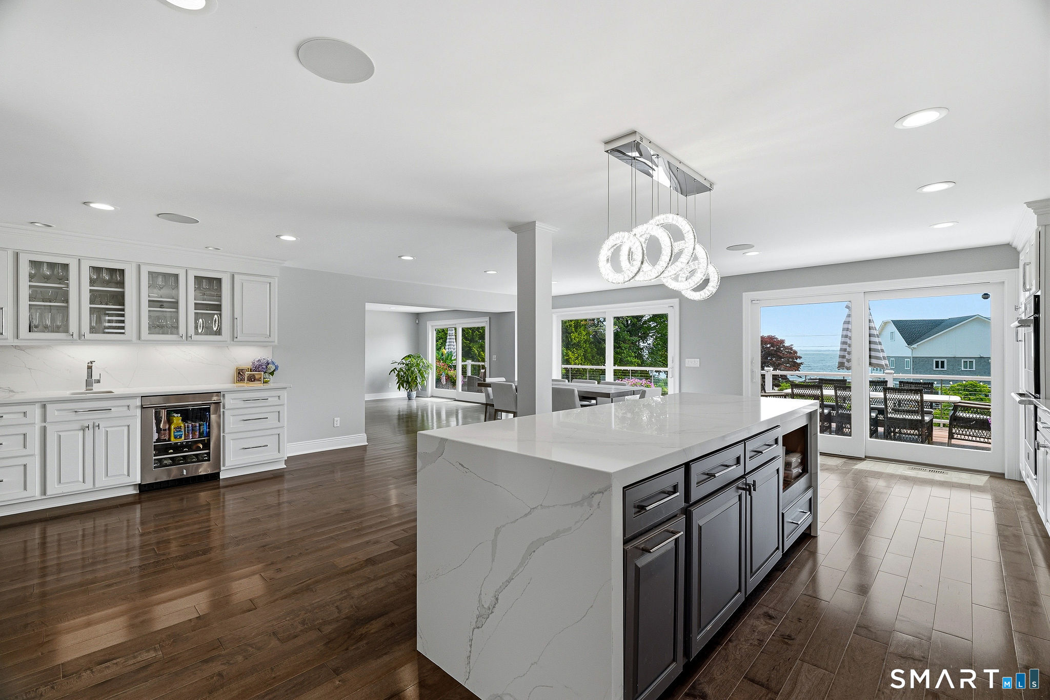 929 Pequot Avenue New London CT 06320