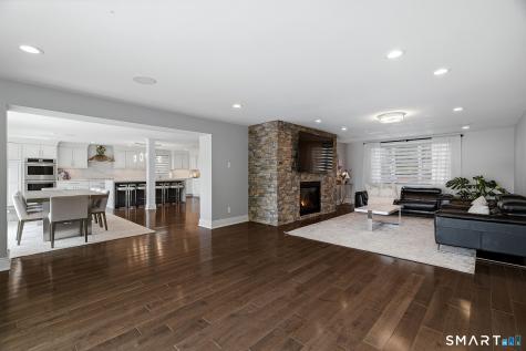 929 Pequot Avenue New London CT 06320