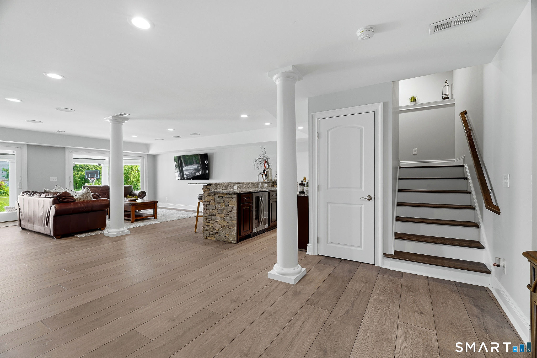 929 Pequot Avenue New London CT 06320