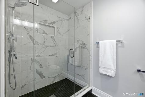 929 Pequot Avenue New London CT 06320