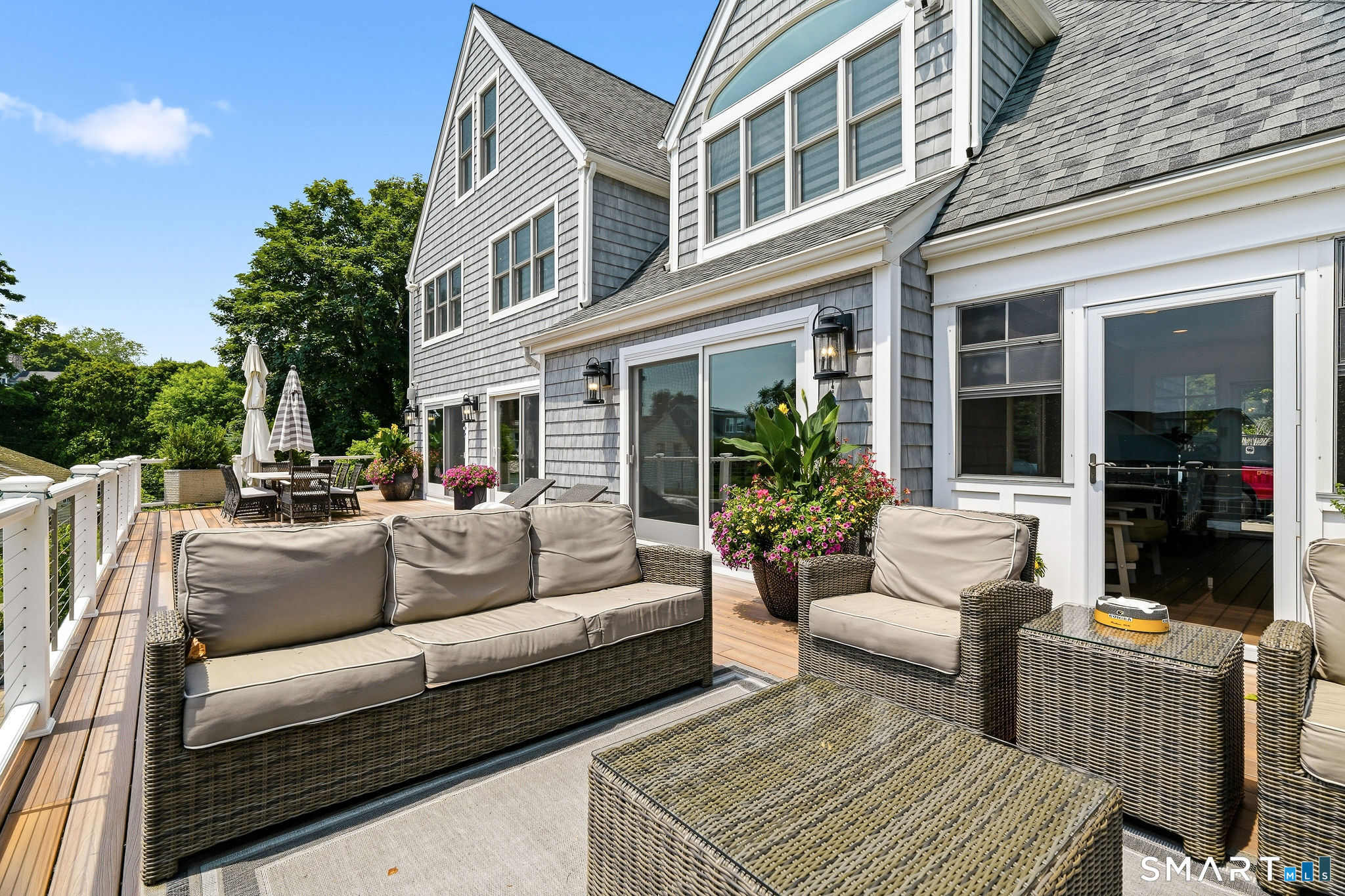 929 Pequot Avenue New London CT 06320