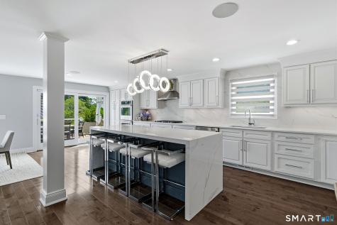 929 Pequot Avenue New London CT 06320