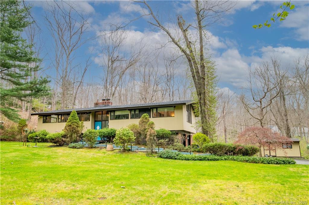 14 Cawdor Burn Road Brookfield CT 06804