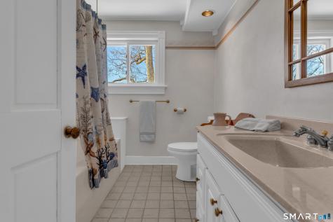 178 West Main Street Clinton CT 06413