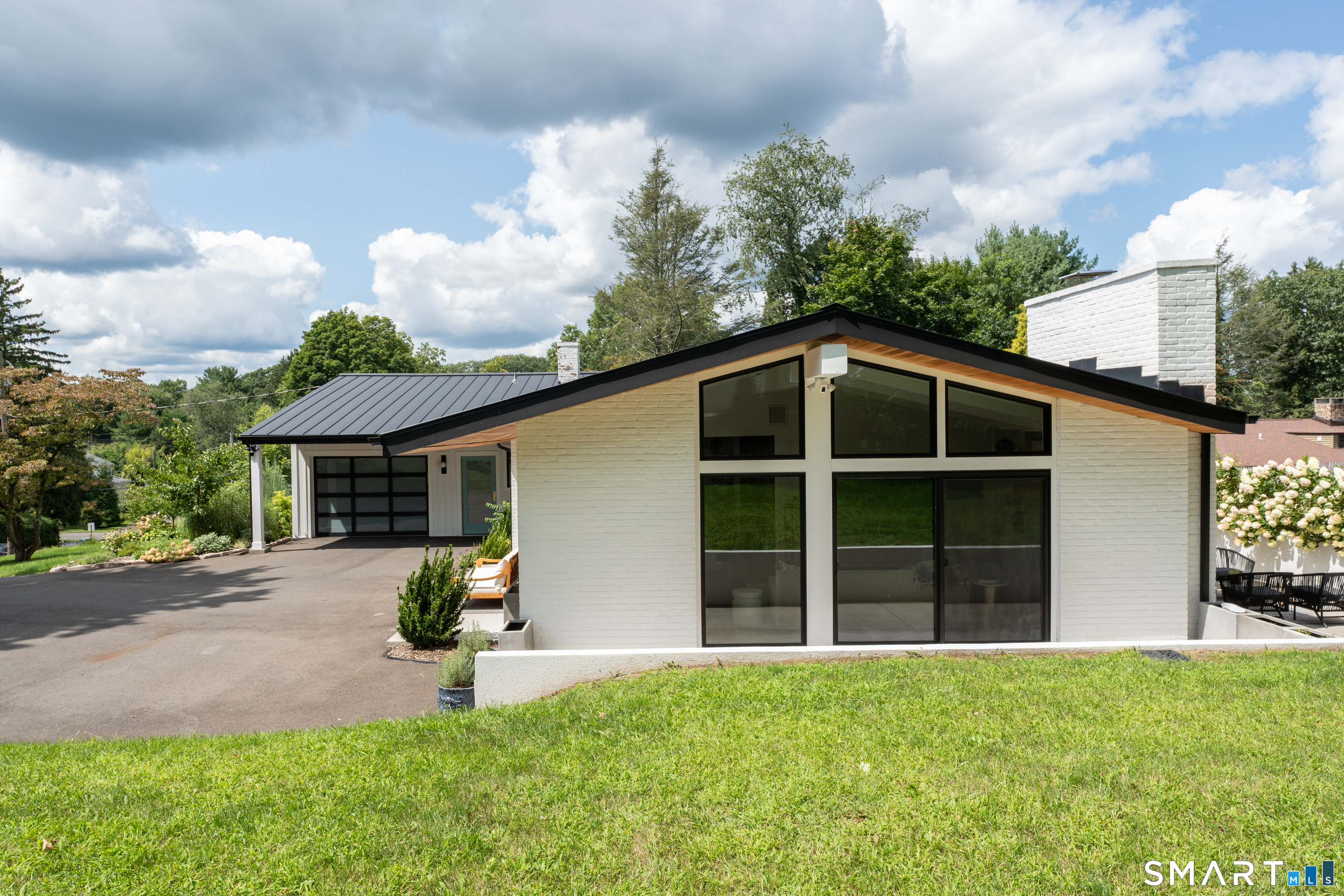 5 Windsor Road North Haven CT 06473