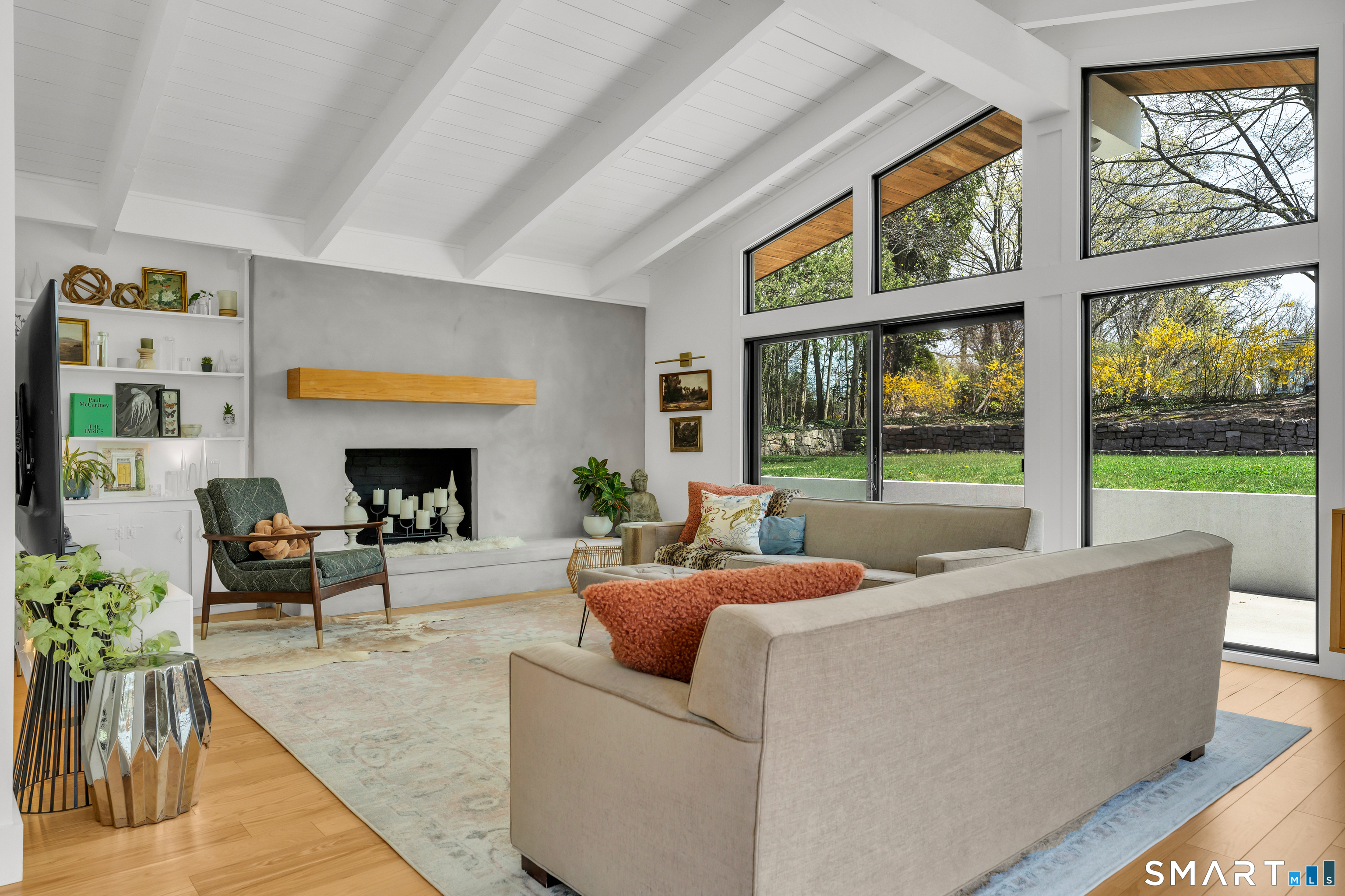 5 Windsor Road North Haven CT 06473