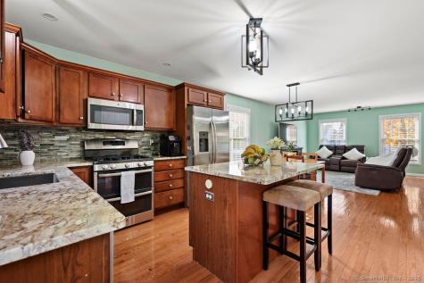 6 Elizabeth Lane Vernon CT 06066