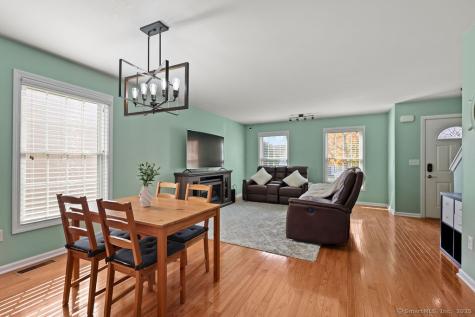 6 Elizabeth Lane Vernon CT 06066